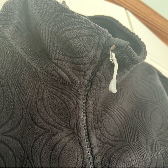 VGUC Mountain Hardware Windproof Fleece XL - Picture 3 of 7